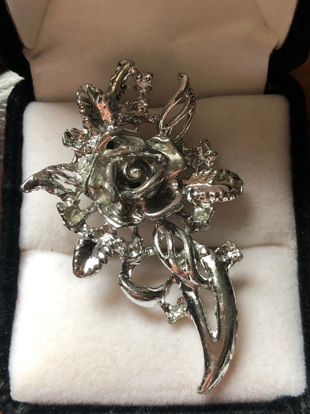 Vintage silver rose brooch